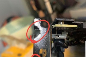 热水器折挡板拆卸步骤是什么？