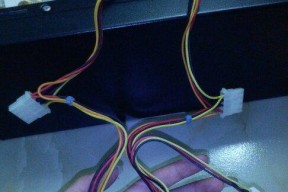 华三服务器电源线拔除步骤？拔线前需注意什么？