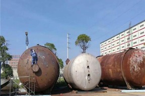 如何正确清洗方太油烟机油罐（清洗方太油烟机油罐的方法与技巧）