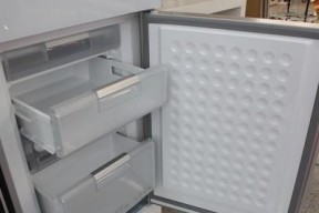 冰箱冻结抽屉的解决方法（困在冰箱的抽屉怎么办）