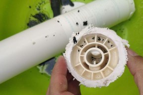 小米净水器水箱漏水的解决方法（快速处理小米净水器水箱漏水问题）