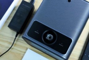 智能投影仪噪音低的重要性与解决方法（提高生活品质）