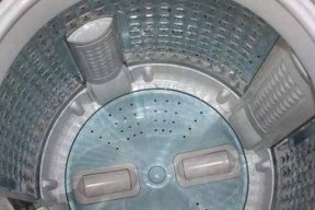 使用LG洗衣机，轻松除污（有效清洁方法让衣物焕然一新）