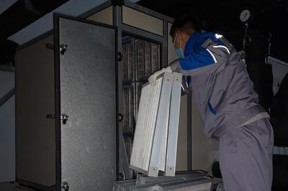 中央空调漏水问题解决方案（应对中央空调漏水的实用措施）