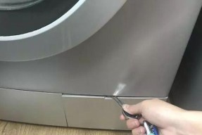 滚筒洗衣机垃圾槽的位置与打开方法详解（探秘滚筒洗衣机垃圾槽）