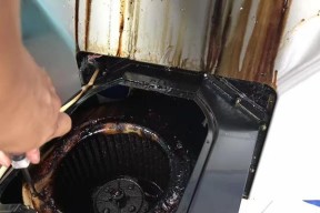 解密重度油烟机油污清洗秘笈（告别油烟机油污困扰）