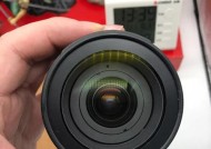 投影仪镜片划痕处理方法（有效清理和修复投影仪镜片划痕的技巧与建议）