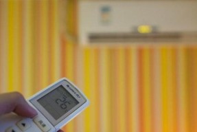 如何合理设置空调除湿温度（根据季节和湿度选择合适的设定温度）