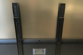 电视机挂墙安装指南（轻松掌握电视挂墙技巧）