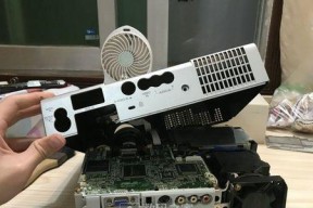 JMHC投影仪故障排除及维修指南（解决JMHC投影仪问题的技巧和方法）