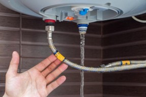 热水器中途熄火的原因及解决方法（解析热水器中途熄火的多种原因）