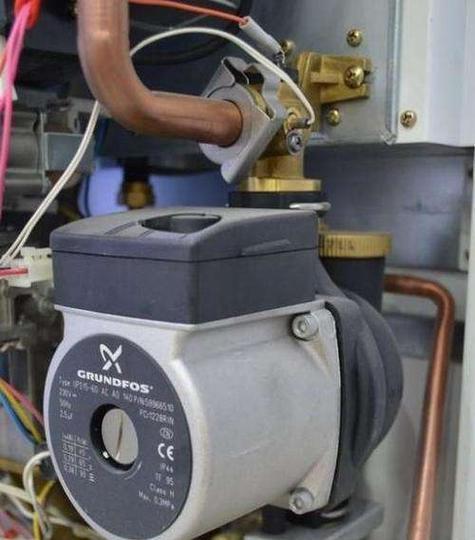 林内电热水器显示E4故障原因及解决方法（详解林内电热水器出现E4故障的各种原因和有效解决办法）  第1张
