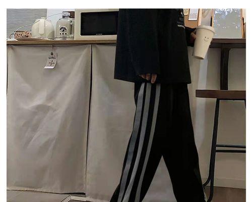 如何修复电视上的横纹干扰（解决电视屏幕出现横纹干扰的实用方法）  第1张
