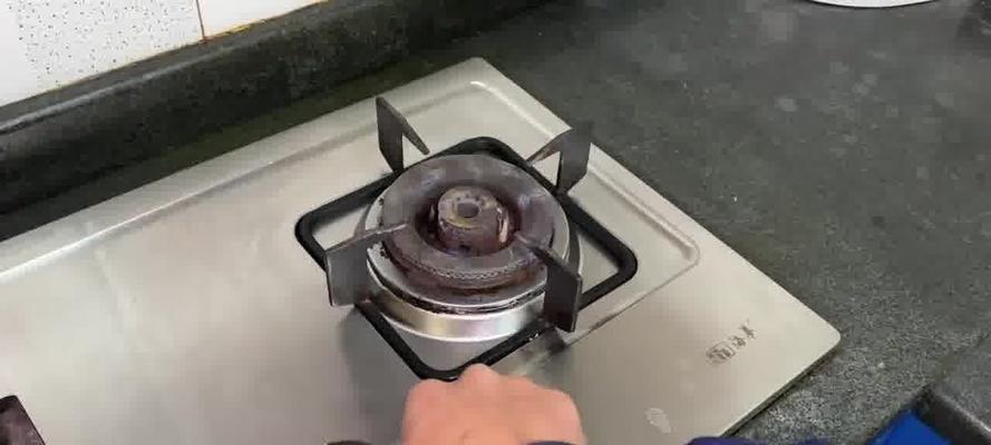 燃气灶突然熄火的原因与解决方法（揭秘燃气灶熄火的神秘现象）  第1张