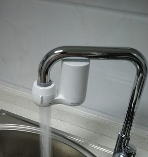 如何修理滴水的净水器龙头（有效解决净水器龙头滴水问题的方法和步骤）  第1张