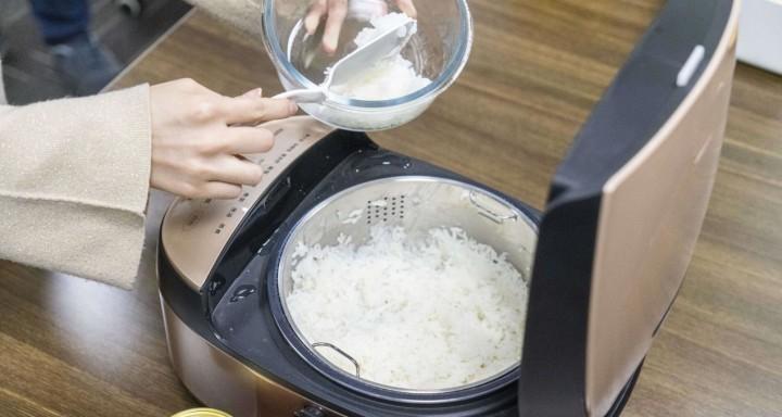 解决电饭煲煮饭过硬的问题（深入探究电饭煲煮饭太硬的原因及解决方法）  第1张
