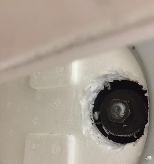 如何解决热水器镁棒腐蚀过快问题（延长热水器镁棒使用寿命的方法与技巧）  第1张