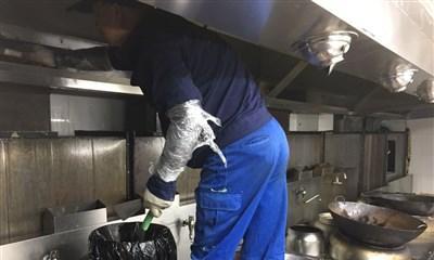 食堂油烟机保养清洗的正确方法是什么？需要多长时间？  第1张