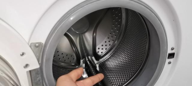 家用洗衣机清洗方法有哪些？清洗步骤和注意事项是什么？  第3张