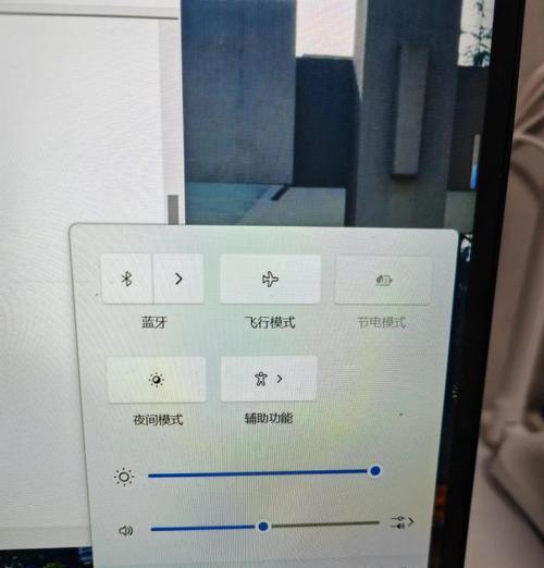 电脑桌面两排图标消失是什么原因？  第3张